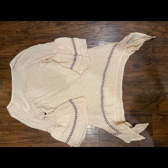 Creme embroidered tunic style top with bell sleeves - Picture 3 of 6